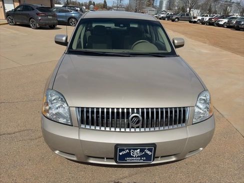 Used 2005 Mercury Montego Luxury image 2