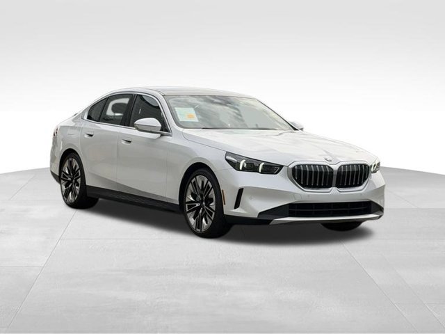 Certified 2026 BMW 540i xDrive AWD/4WD image 11