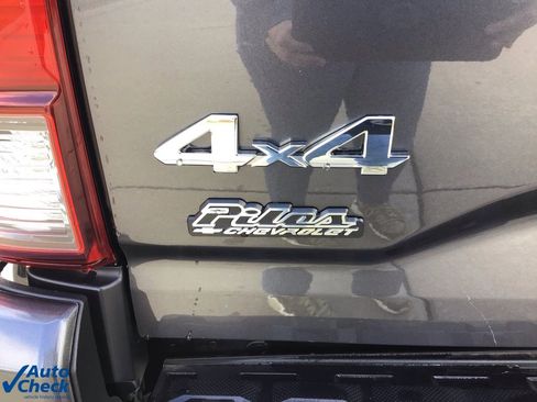 Used 2022 Toyota Tacoma SR image 40