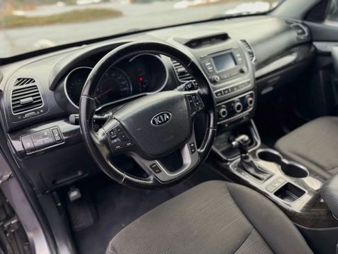 Used 2014 Kia Sorento LX AWD/4WD image 39