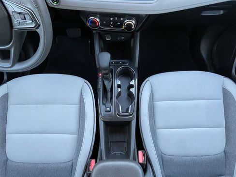 Used 2025 Chevrolet TrailBlazer LT image 19