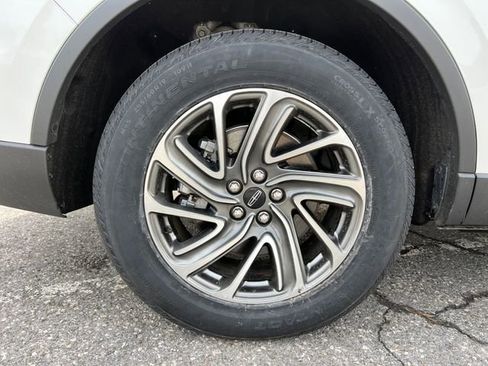 Used 2023 Lincoln Aviator AWD w/ Elements Package image 14