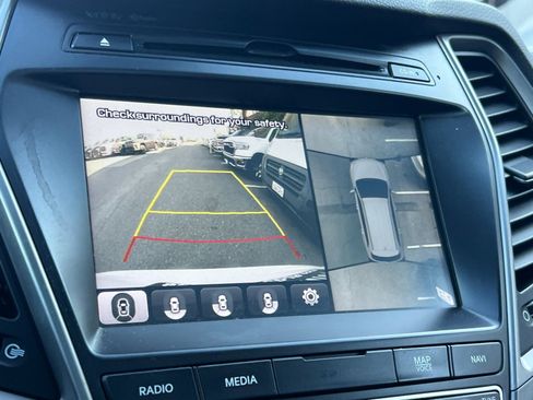 Used 2017 Hyundai Santa Fe SE w/ Cargo Package image 20