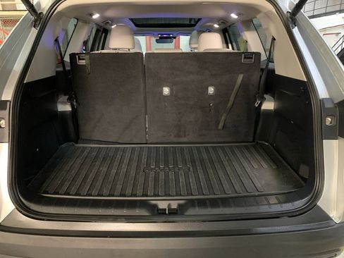 Used 2024 Toyota Grand Highlander Limited image 18