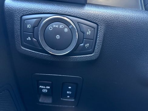 Used 2015 Ford F150 XLT w/ Equipment Group 302A Luxury image 26