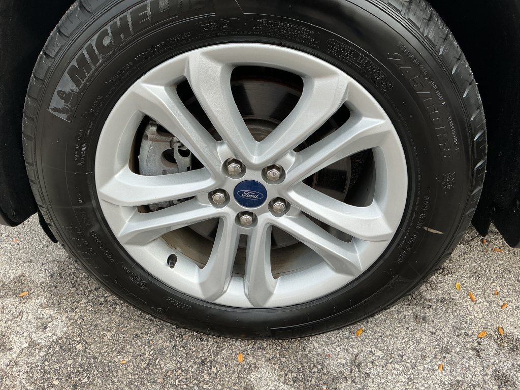 Used 2020 Ford Edge SEL w/ Cold Weather Package AWD/4WD image 28