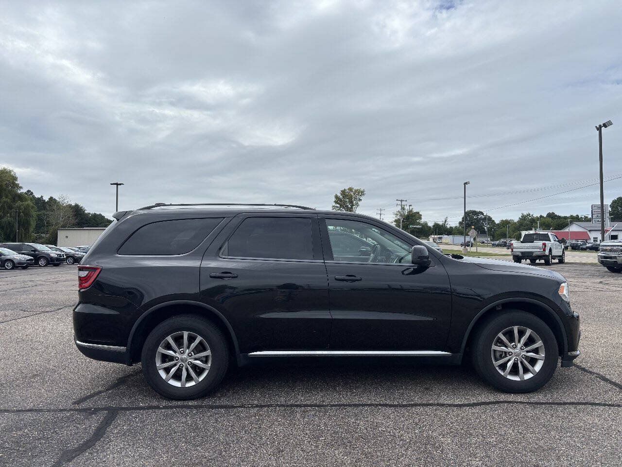 Used 2016 Dodge Durango SXT w/ Quick Order Package 23B AWD/4WD image 2