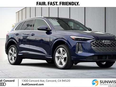 Certified 2025 Audi Q5 Premium Plus w/ Premium Plus image 1