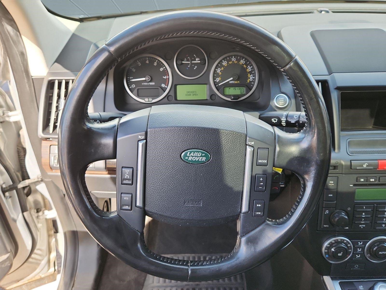 Used 2012 Land Rover LR2 HSE AWD/4WD image 24