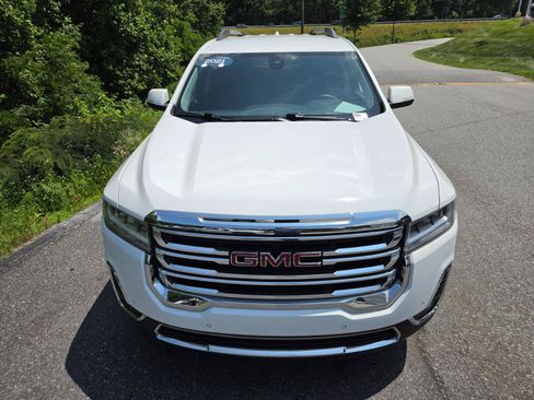 Used 2021 GMC Acadia SLE w/ Driver Convenience Package FWD image 2