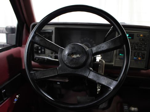 Used 1989 Chevrolet Silverado 2500 4x4 Regular Cab image 8