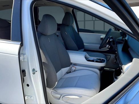 New 2026 Hyundai Ioniq 9 S image 9