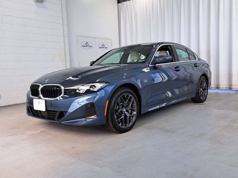 Used 2025 BMW 330i Sedan image 2