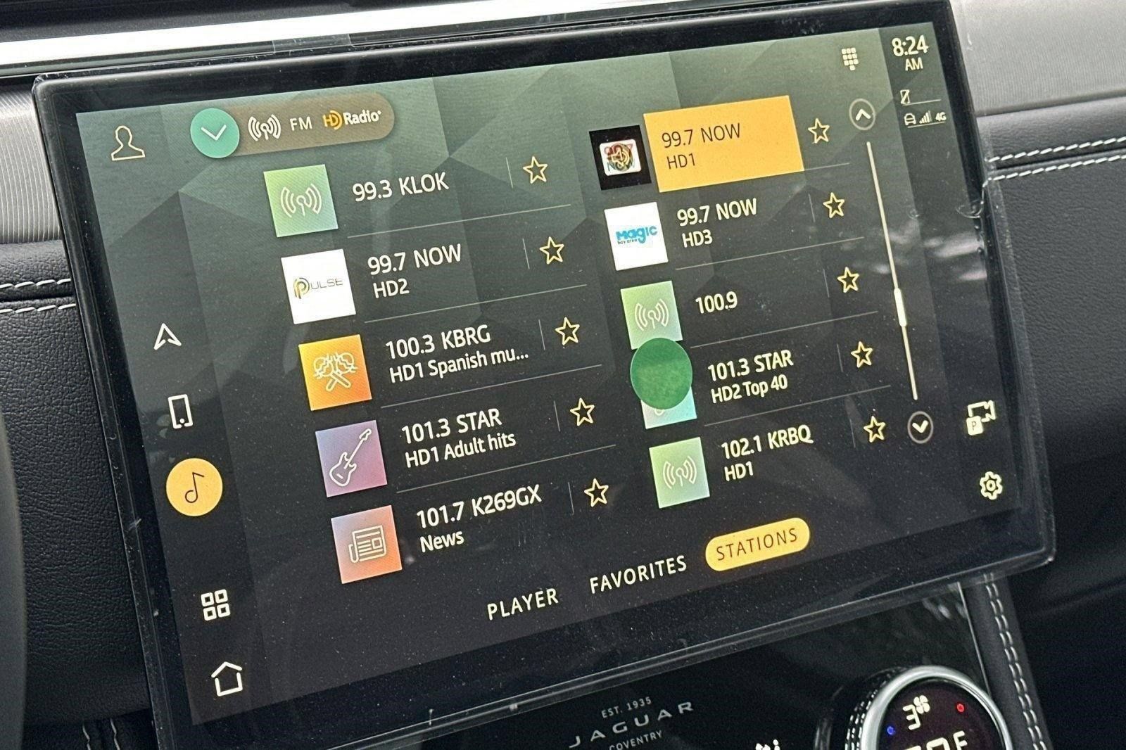 New 2025 Jaguar F-PACE R-Dynamic S AWD/4WD image 22
