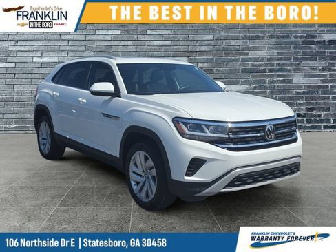 Used 2022 Volkswagen Atlas Cross Sport SE w/ Panoramic Sunroof Package FWD image 8