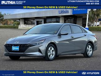 Used 2021 Hyundai Elantra SE video 1