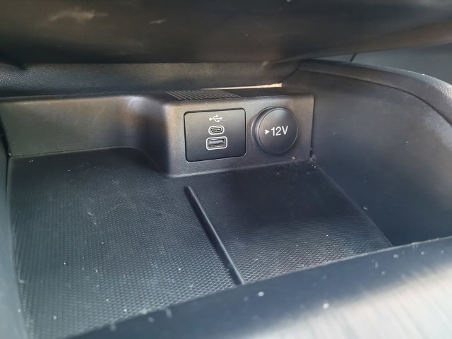Used 2025 Ford Escape ST-Line AWD/4WD image 21