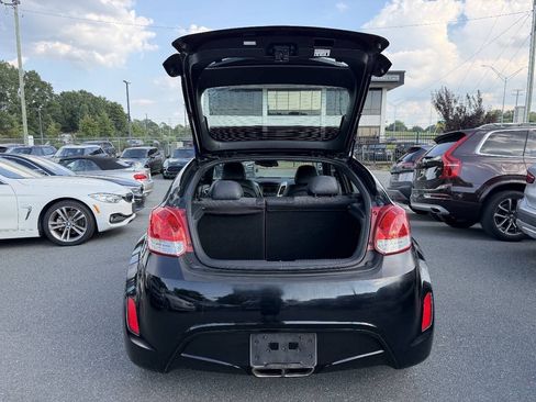 Used 2016 Hyundai Veloster w/ Option Group 02 FWD image 10