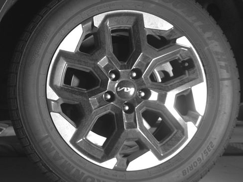 Used 2024 Kia Sorento S image 14