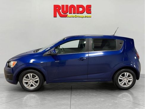 Used 2014 Chevrolet Sonic LT image 2