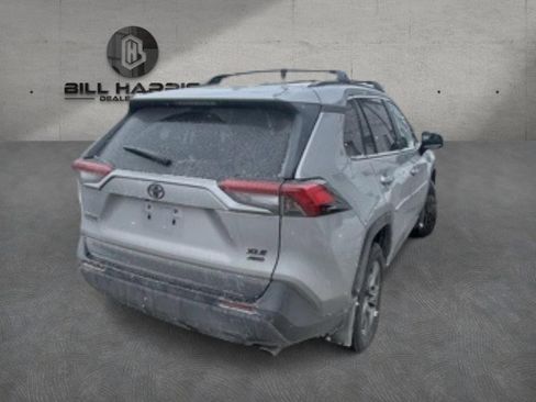 Used 2024 Toyota RAV4 XLE image 10