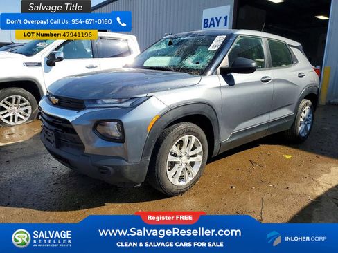Used 2021 Chevrolet TrailBlazer LS image 1