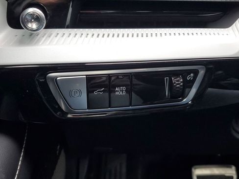 New 2026 Cadillac Optiq Luxury 1 image 18