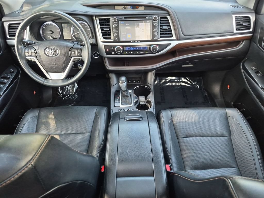Used 2016 Toyota Highlander Limited Platinum AWD/4WD image 30