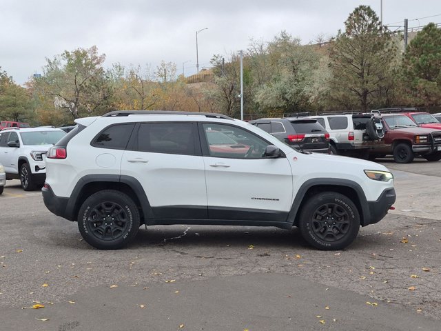 Used 2019 Jeep Cherokee Trailhawk AWD/4WD image 4
