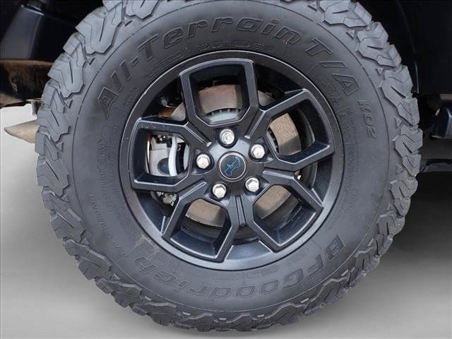 Used 2024 Jeep Wrangler Unlimited AWD/4WD image 7