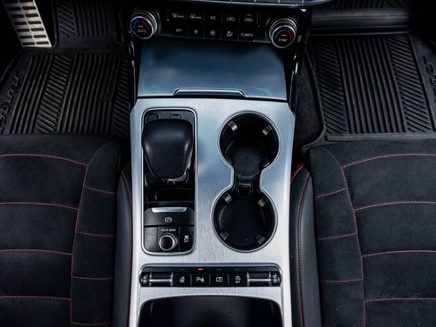 Used 2023 Kia Stinger GT2 image 23