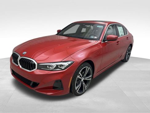 Certified 2024 BMW 330i xDrive Sedan w/ Convenience Package image 5