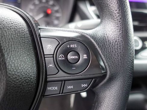 Certified 2023 Toyota Corolla LE image 18