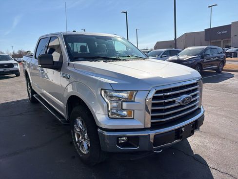 Used 2015 Ford F150 XLT w/ Equipment Group 302A Luxury image 4