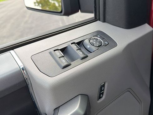 Used 2018 Ford F150 XLT w/ Equipment Group 302A Luxury AWD/4WD image 17