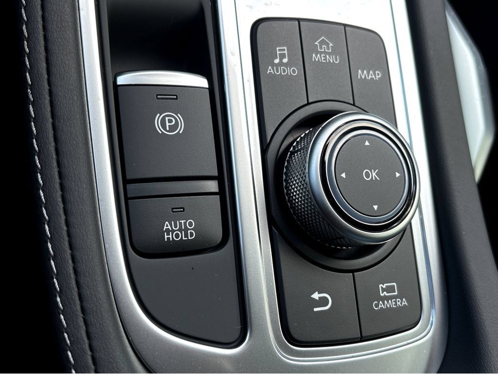 Used 2026 INFINITI QX60 Luxe w/ Cargo Package FWD image 19