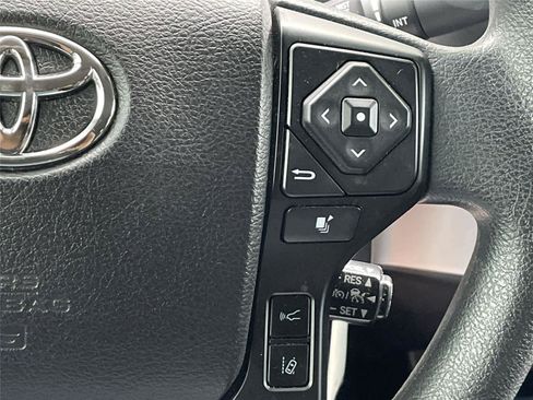 Used 2021 Toyota Tacoma SR AWD/4WD image 21