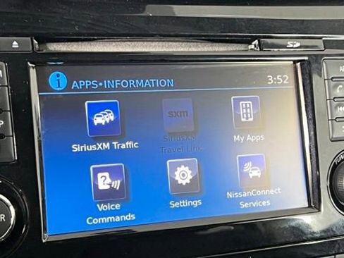 Used 2017 Nissan Rogue Sport SL w/ SL Premium Package image 32