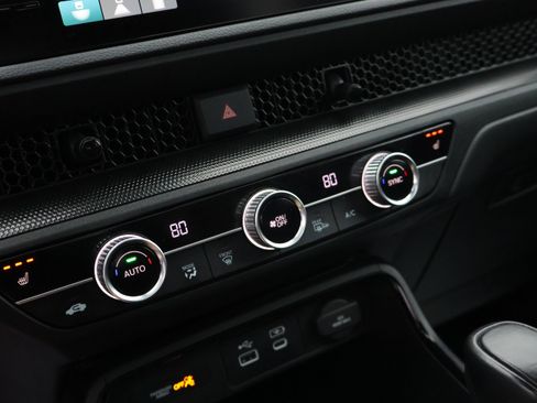 Used 2025 Honda CR-V Sport-L image 29