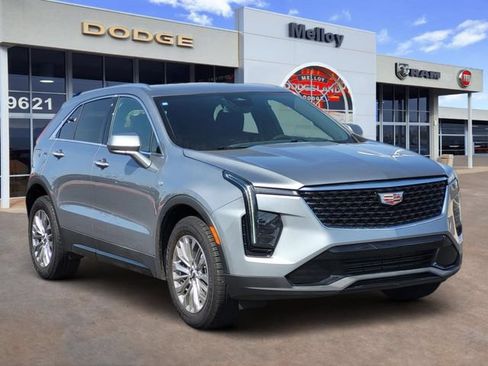 Used 2024 Cadillac XT4 Premium Luxury FWD image 6