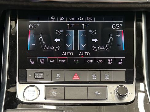 Used 2020 Audi Q8 Premium Plus w/ Premium Plus Package AWD/4WD image 29