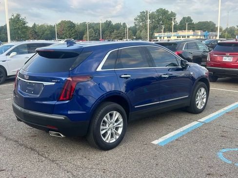 Certified 2024 Cadillac XT5 Luxury w/ LPO, Floor Liner Package AWD/4WD image 3