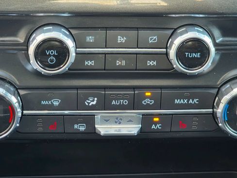 Used 2021 Ford F150 XLT w/ Equipment Group 302A High AWD/4WD image 19