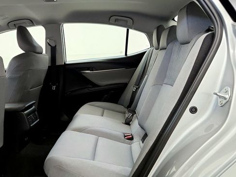 Used 2026 Toyota Camry LE AWD/4WD image 29