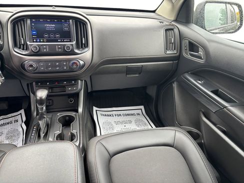 Used 2022 GMC Canyon AT4 image 19