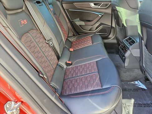 Used 2025 Audi RS 7 Performance image 17