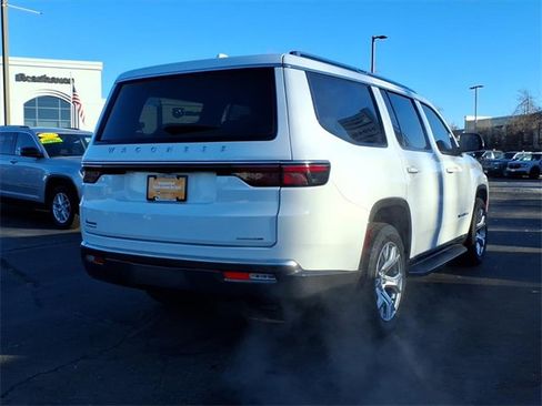 Used 2022 Jeep Wagoneer Series II image 3