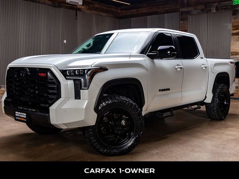 Used 2024 Toyota Tundra Limited AWD/4WD image 5