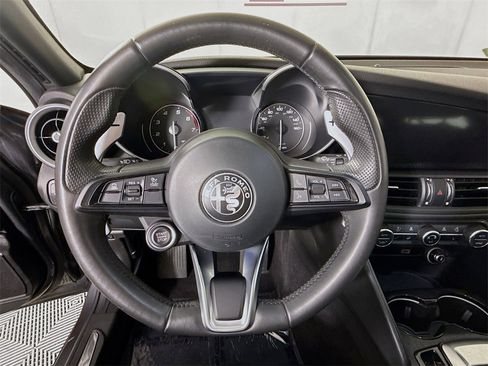 Used 2023 Alfa Romeo Giulia Sprint image 20
