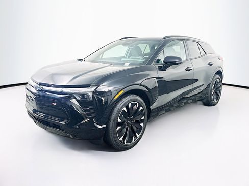 Used 2024 Chevrolet Blazer EV RS image 3